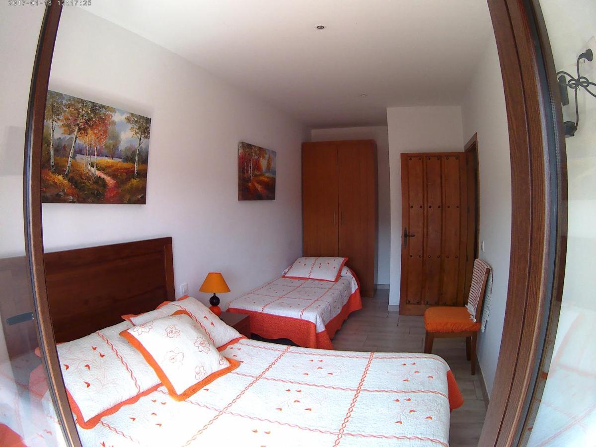 Apartamentos Turisticos Mirayuste Guadalupe  Exterior photo