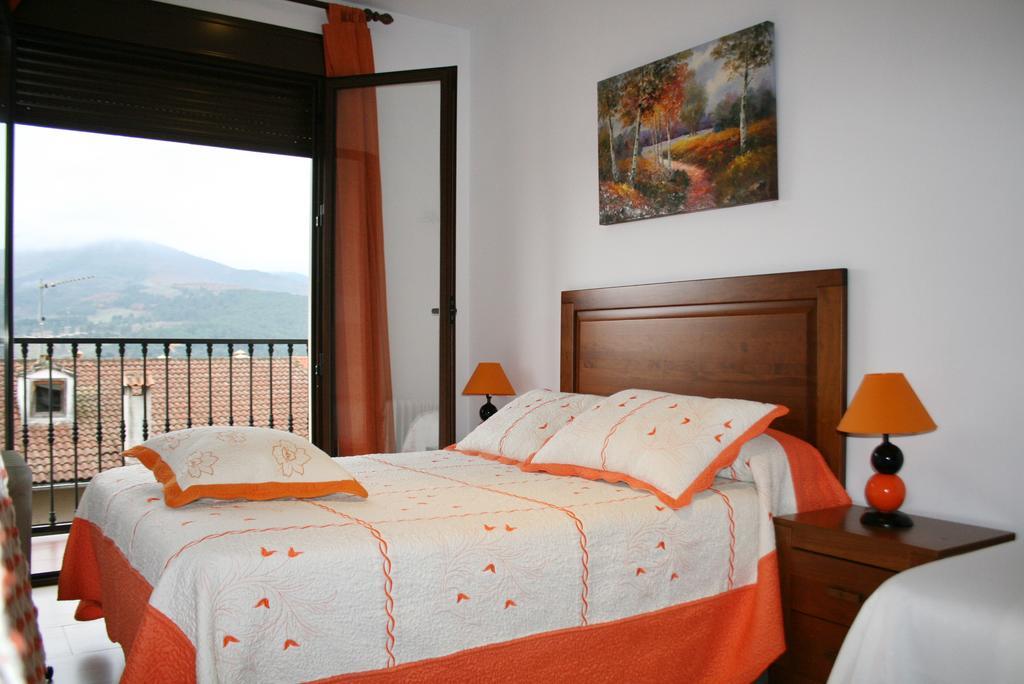 Apartamentos Turisticos Mirayuste Guadalupe  Room photo